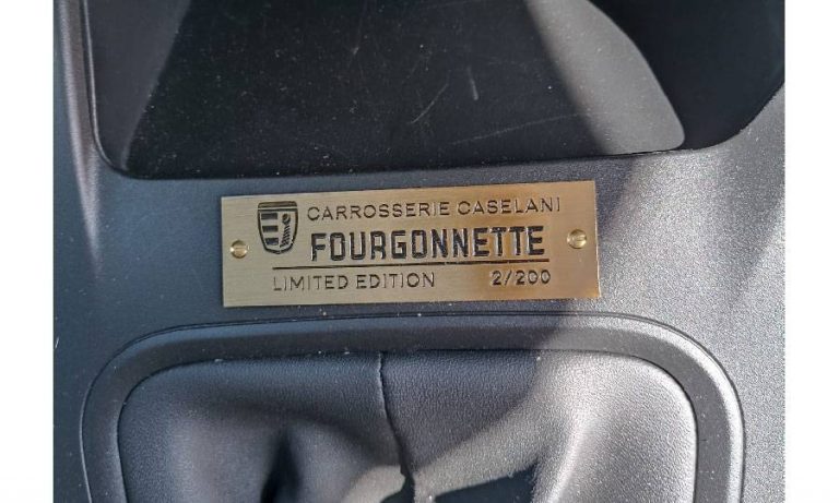 Fourgonnette Crew Cab Van