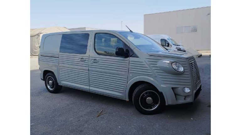 TYPE HG CREW CAB VAN MOBILE - Couleur à confirmer